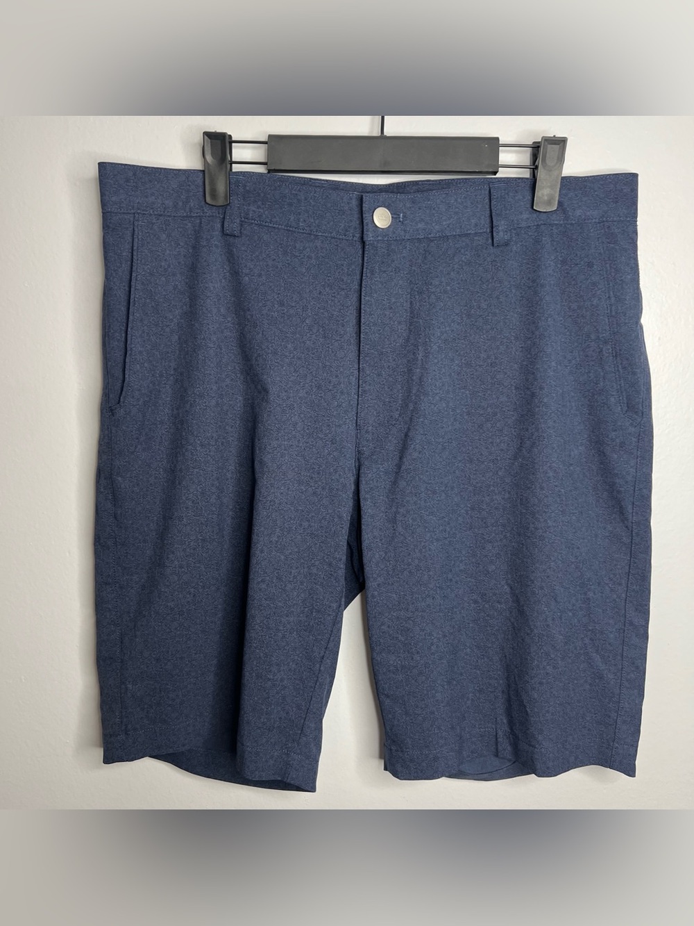 Peter Millar Shackleford Performance Hybrid Golf Shorts Mens 34 Blue Skulls